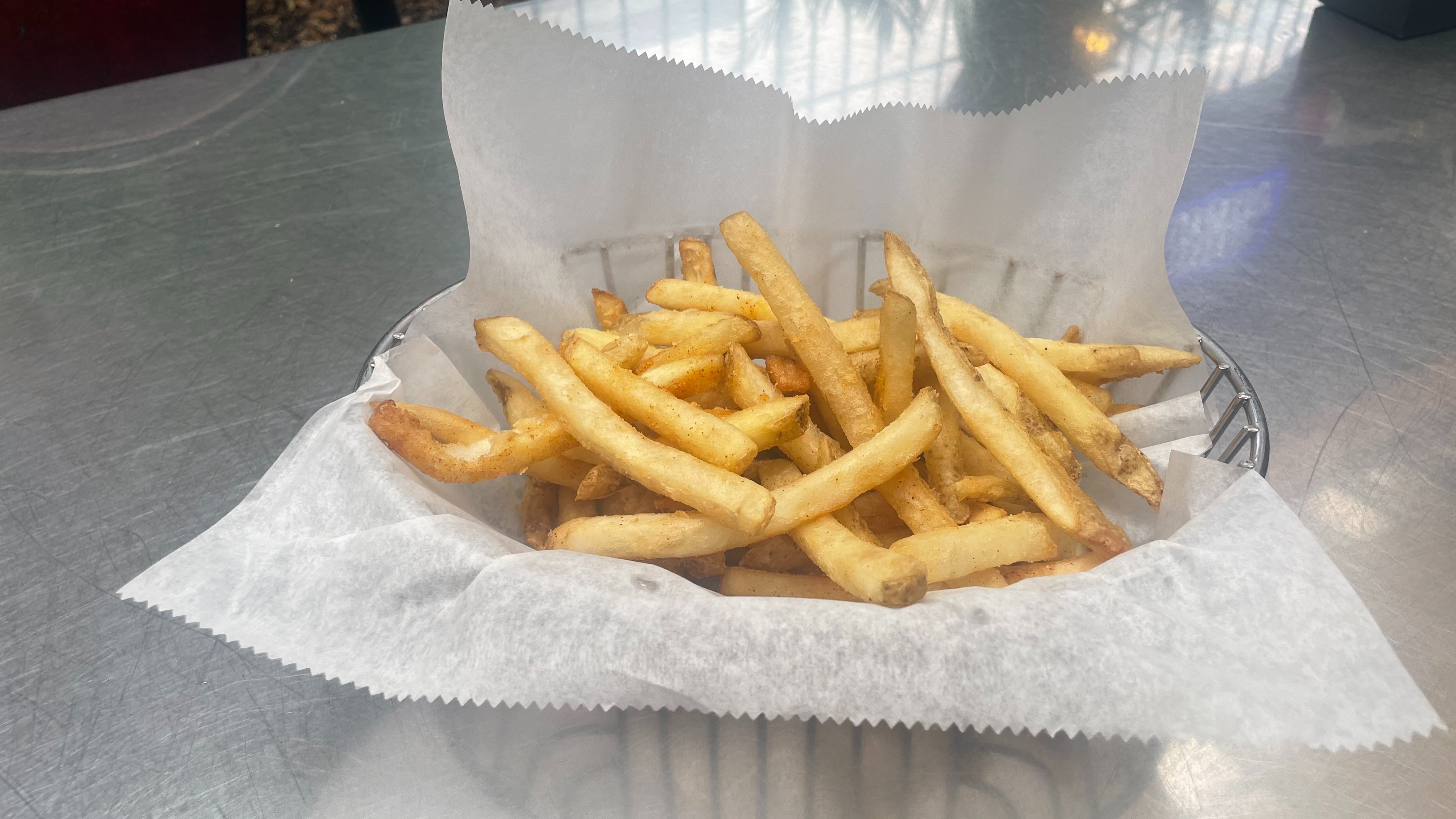 Order Fries food online from Macs Downtown Alton store, Alton on bringmethat.com