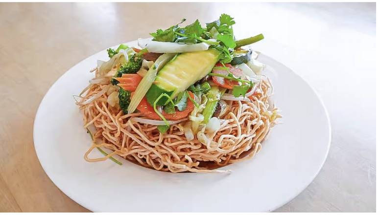 Order 28. Stir-Fried Vegetable Chowmein food online from Golden Lotus store, Oakland on bringmethat.com