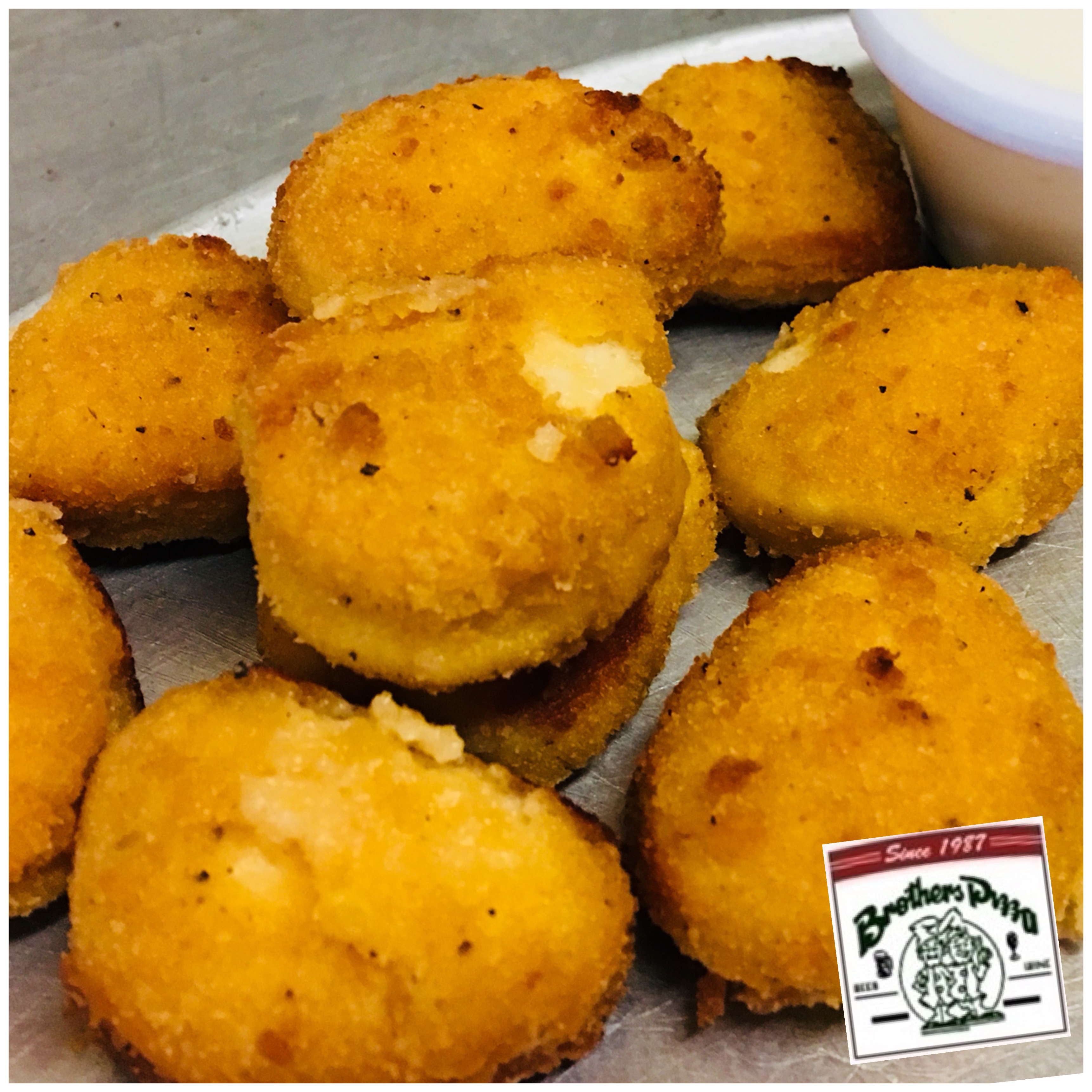 Order Chicken Nuggets Appetizer  food online from Brothers Pizza store, San Francisco on bringmethat.com