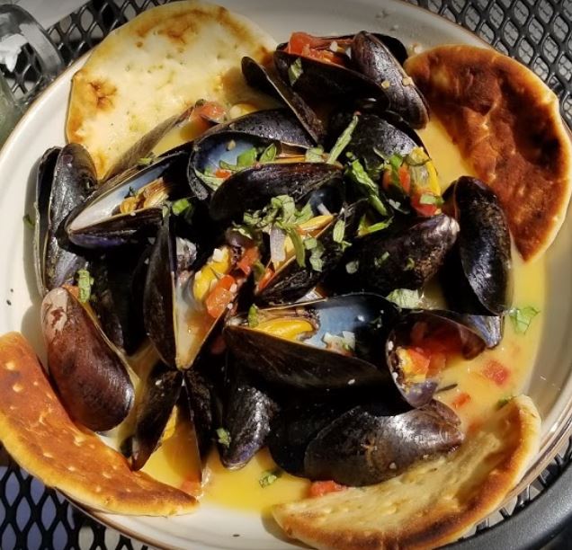 Order Pomodoro Mussel Pot food online from Bonfire Grille store, Milford on bringmethat.com