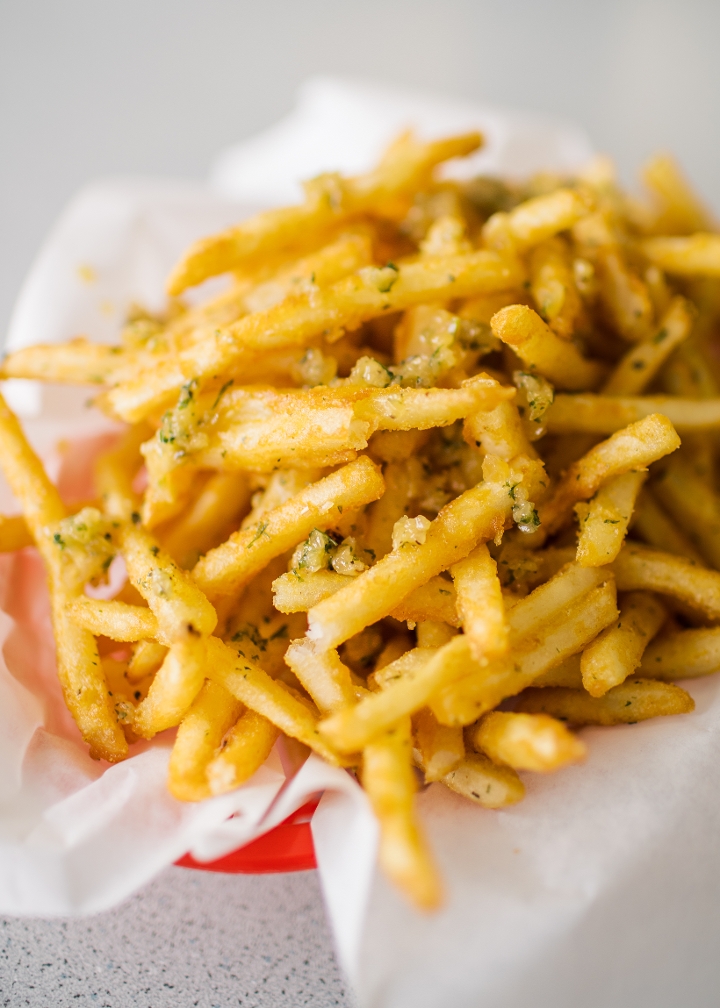 Order Garlic Fries food online from Leatherby Family Creamery store, Citrus Heights on bringmethat.com
