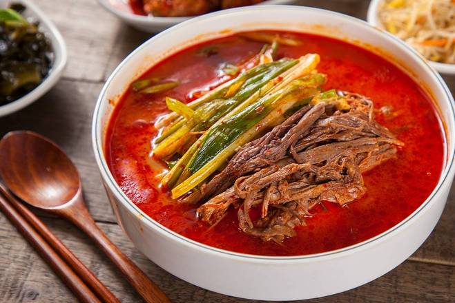 Order Spicy Beef Soup (Yuk Gae Jang) food online from Hodori Restaurant store, Los Angeles on bringmethat.com