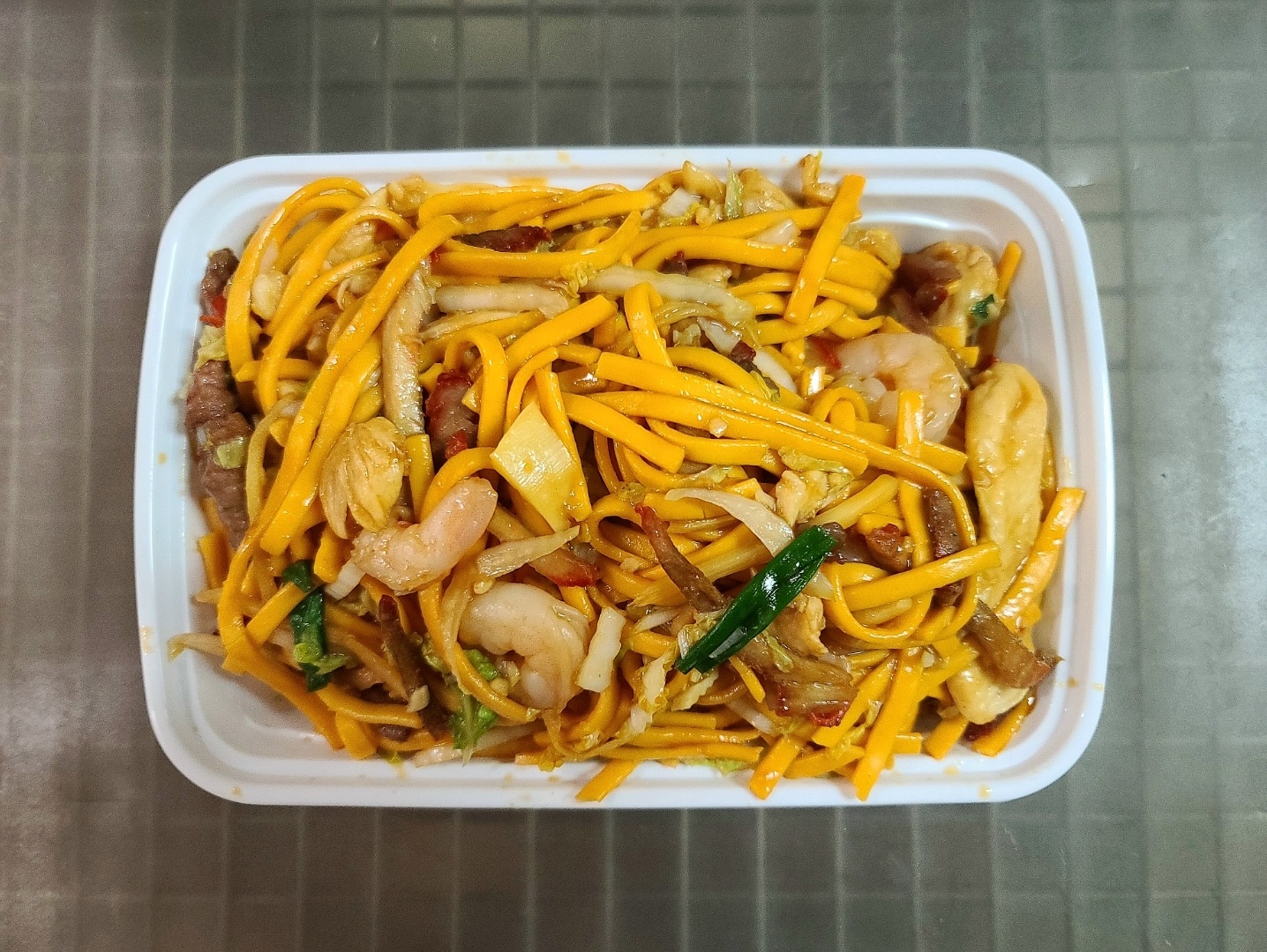 Order House Special Lo Mein food online from China King store, Florissant on bringmethat.com