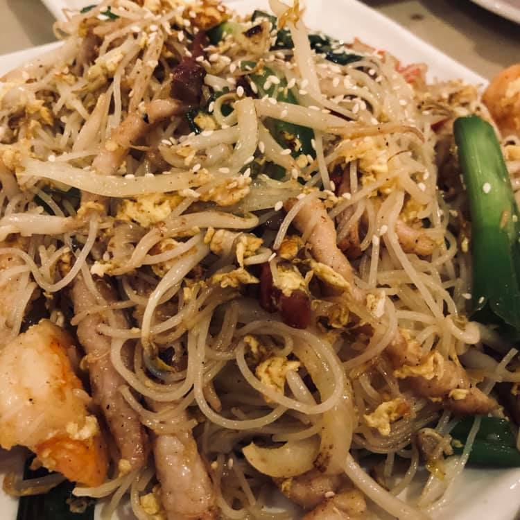 Order Singapore Rice Noodle food online from Nee House Chinese Cuisine store, Phoenix on bringmethat.com