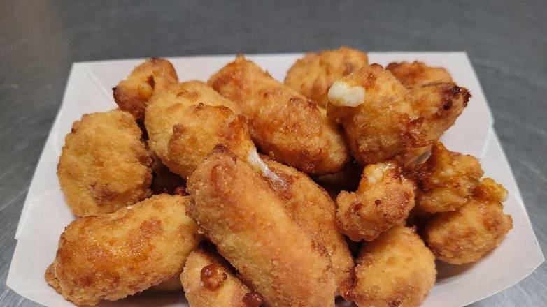 Order Double Cheese Curd food online from The Coop store, South Saint Paul on bringmethat.com