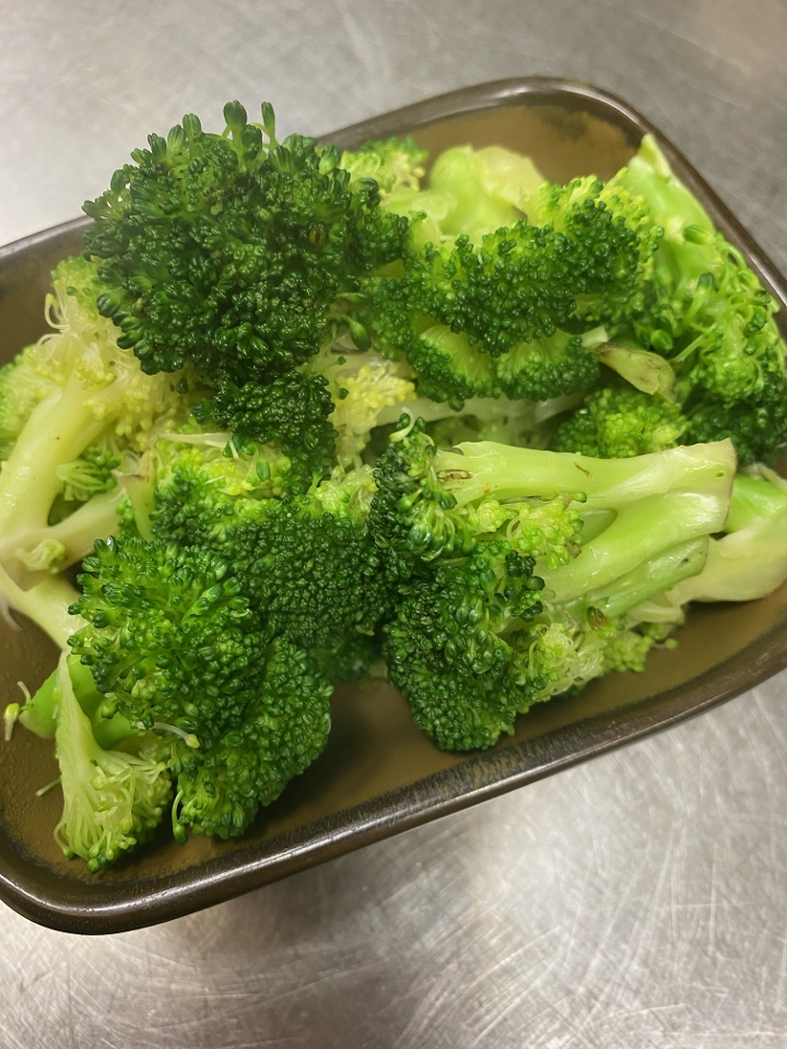 Order Broccoli food online from Buckeye Tavern store, Macungie on bringmethat.com