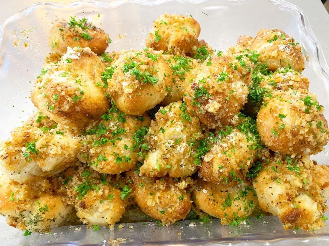 Order Garlic Knots - Side food online from Pasquales Pizzeria store, Wall Township on bringmethat.com