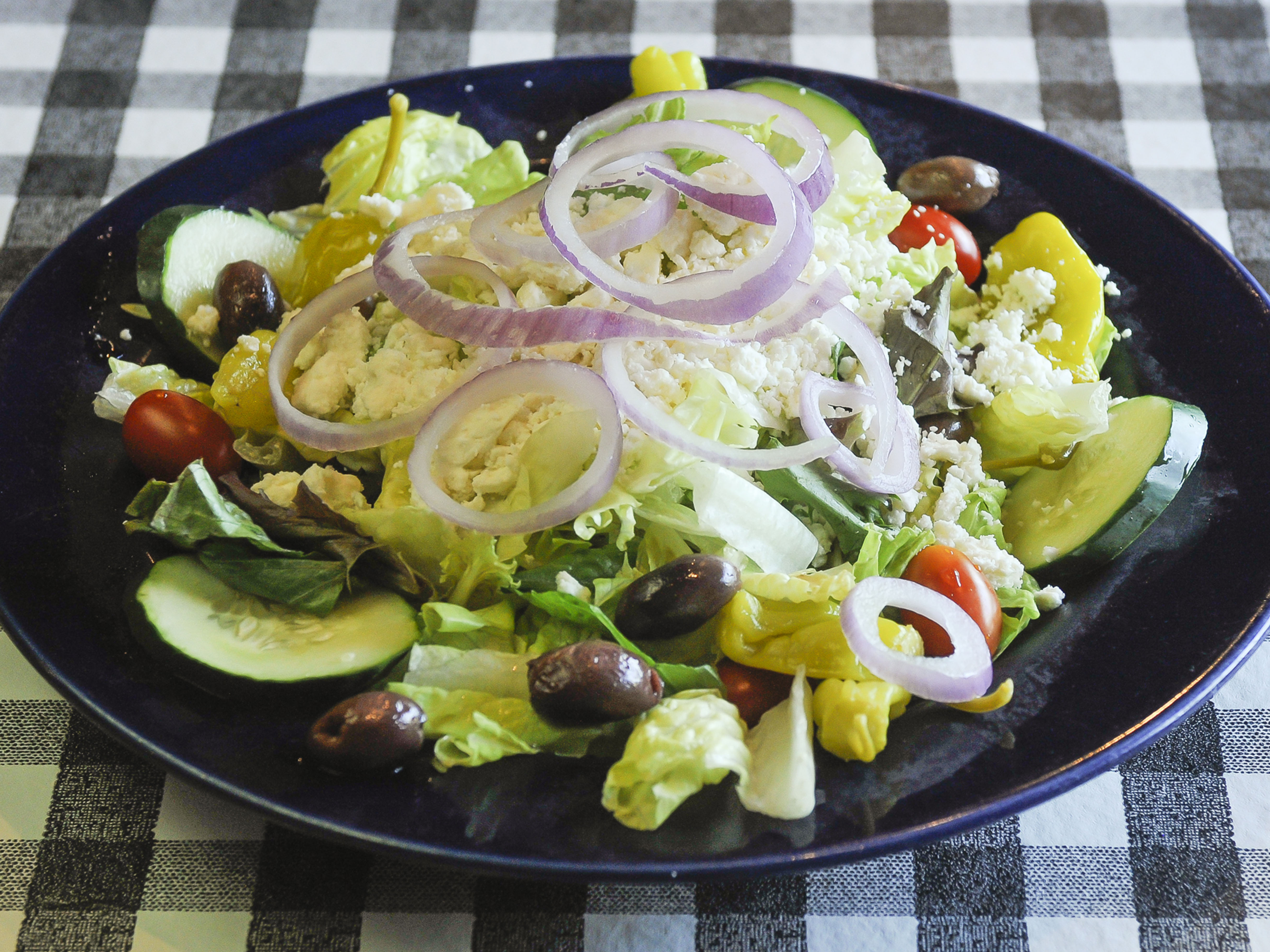 Order Greek Salad  food online from Ippolito's store, Alpharetta on bringmethat.com
