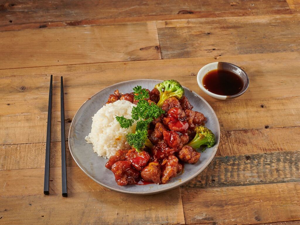 Order S1. General Tso's Chicken Special food online from China Pavilion store, Denville on bringmethat.com