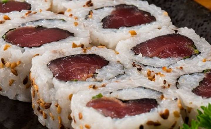 Order Spicy Tuna Roll food online from Sushi Uma store, San Francisco on bringmethat.com
