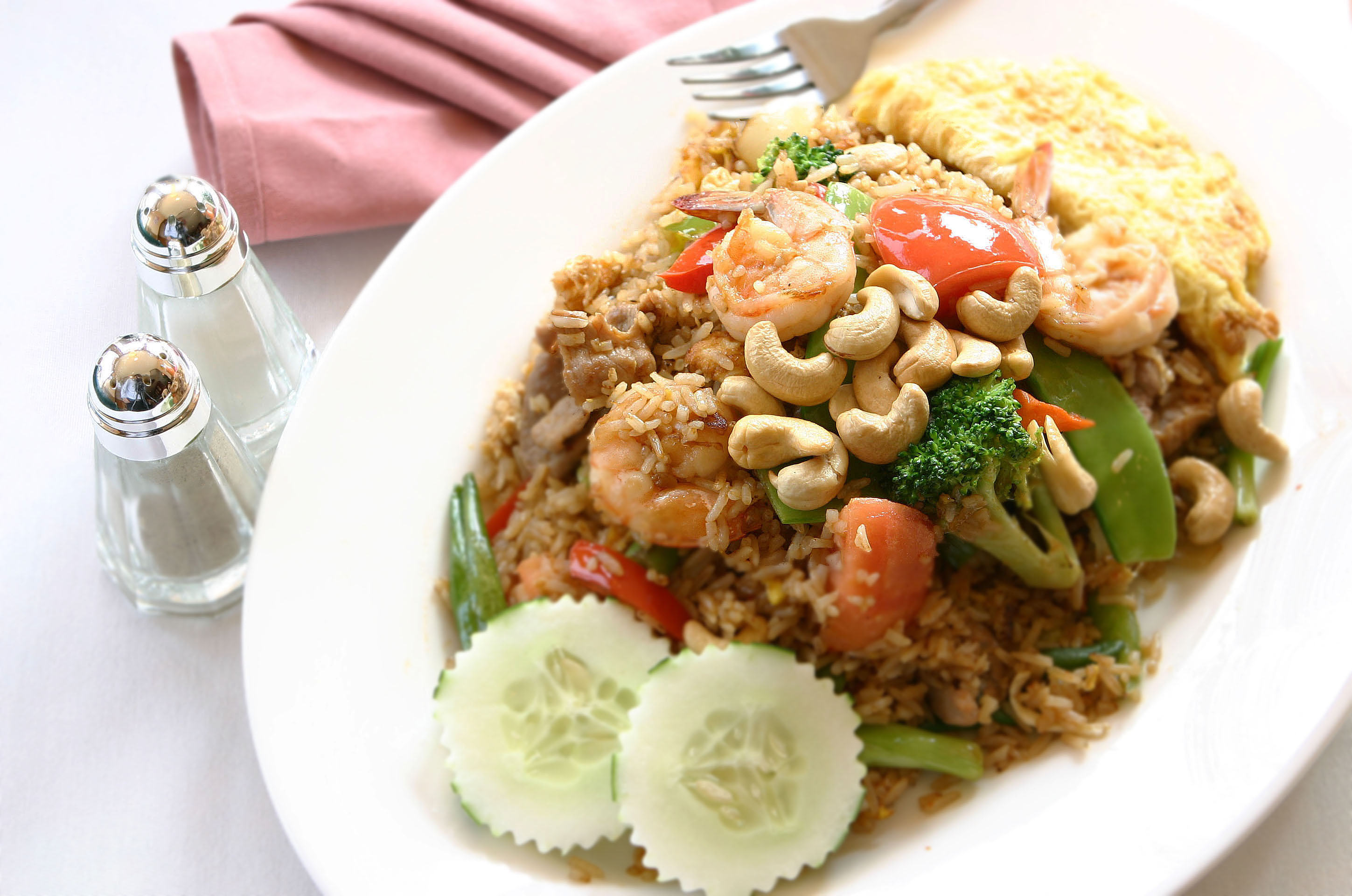 Order Roasted Chili Fried Rice food online from Noodle Street Thai Restaurant store, Boston on bringmethat.com