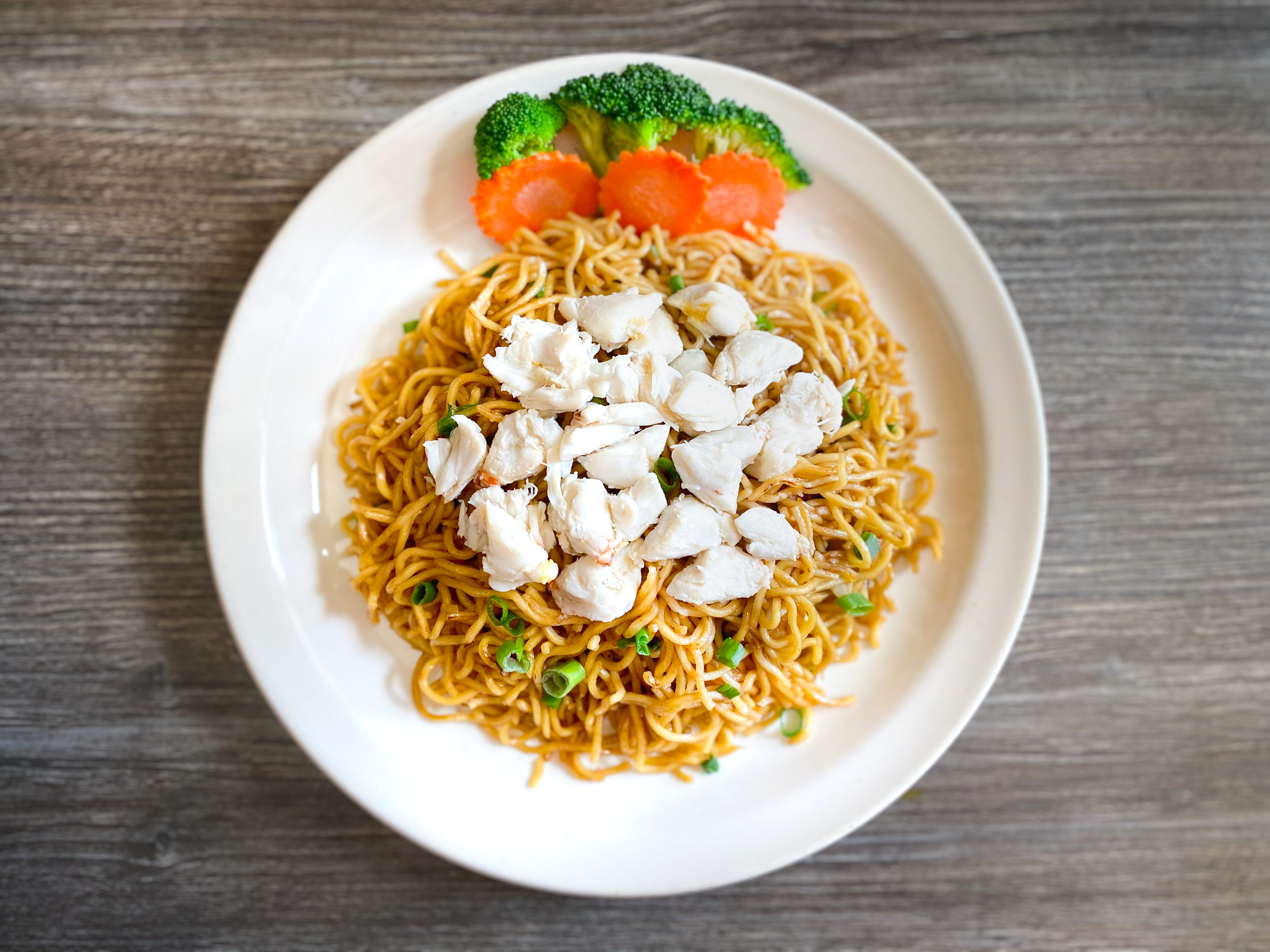 Order Crab Noodle Stir-Fry food online from Khaosan Thai Street Food store, Woodland Hills on bringmethat.com