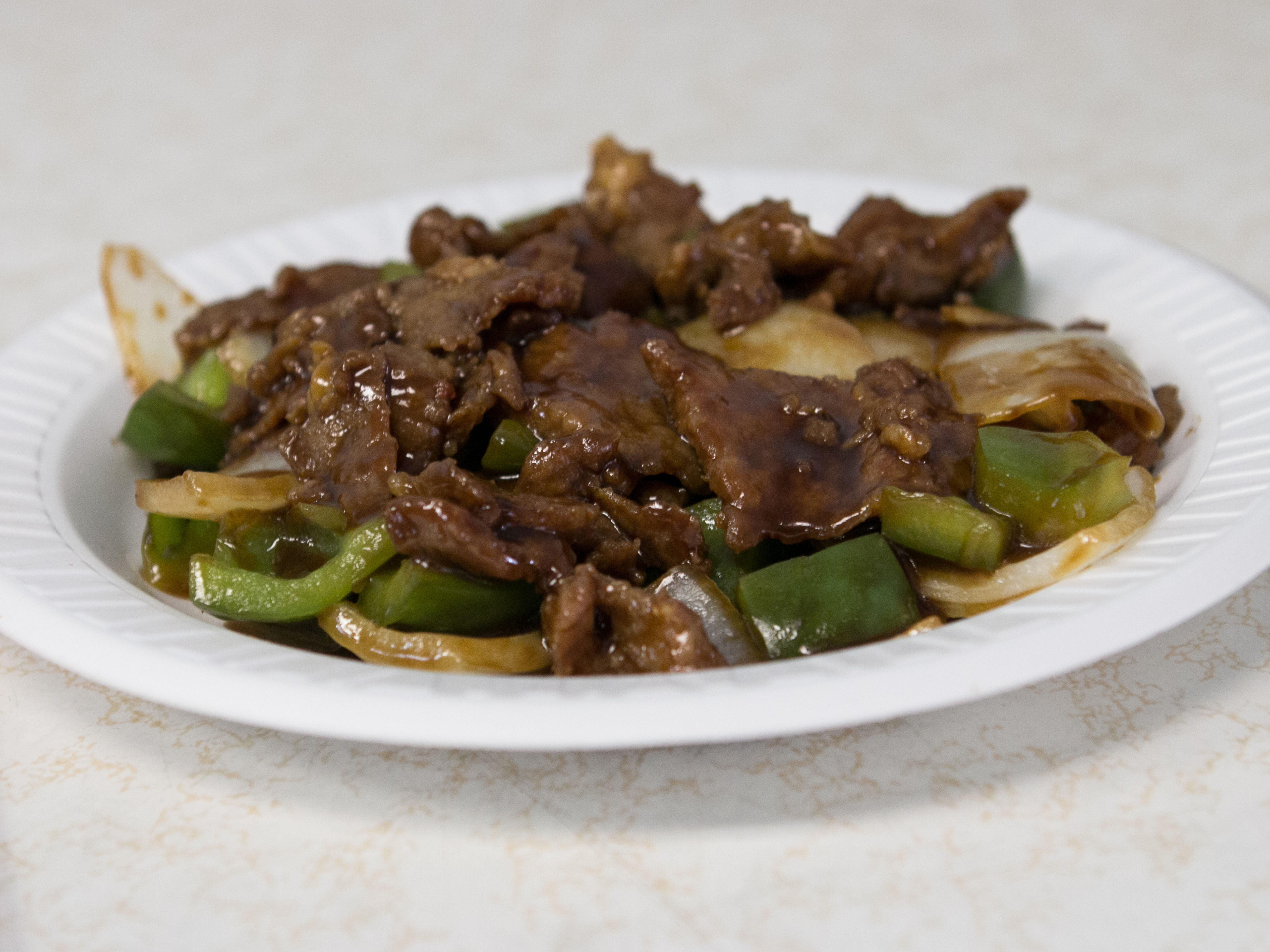 Order 113. Pepper Steak with Onion food online from Sampan store, Astoria on bringmethat.com