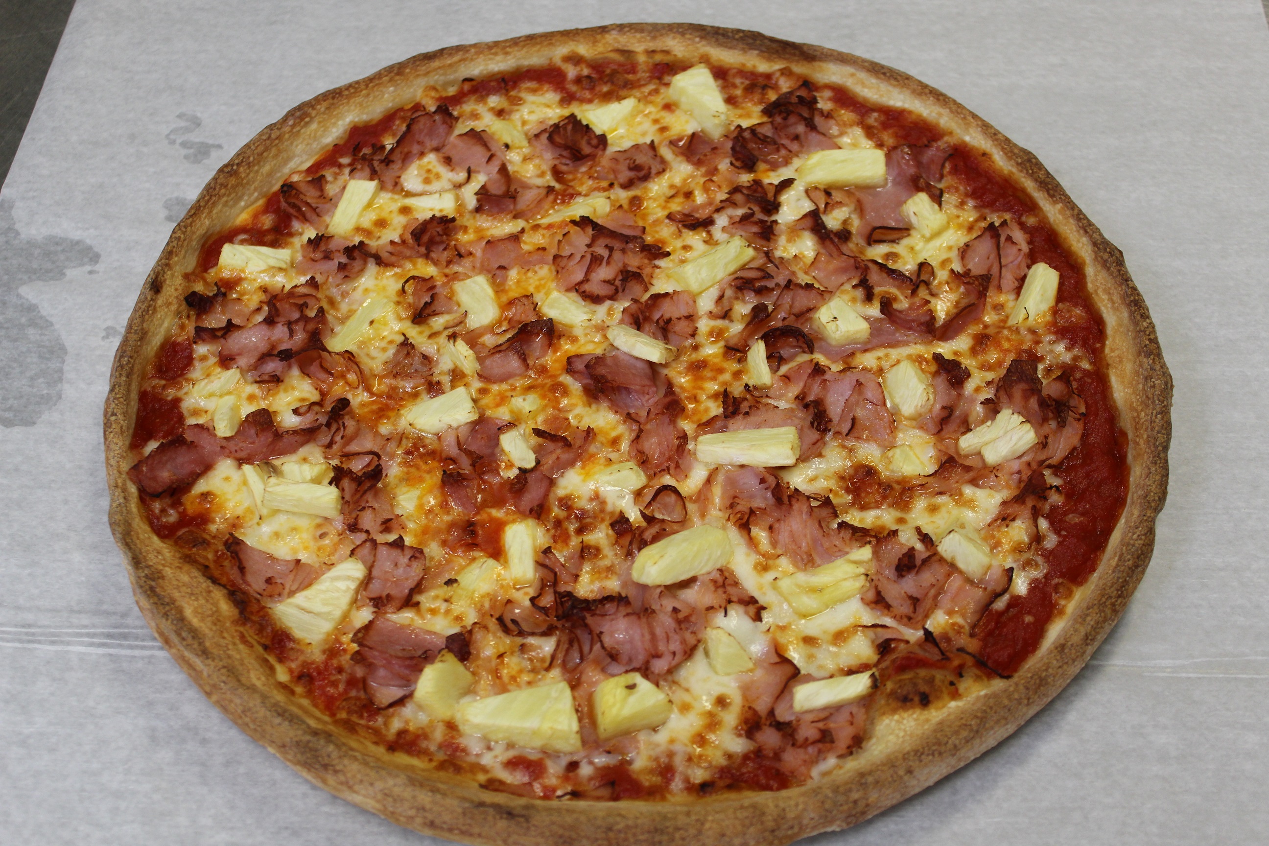 Order Hawaiian Delight food online from Mama Mary Pizza store, Holland on bringmethat.com