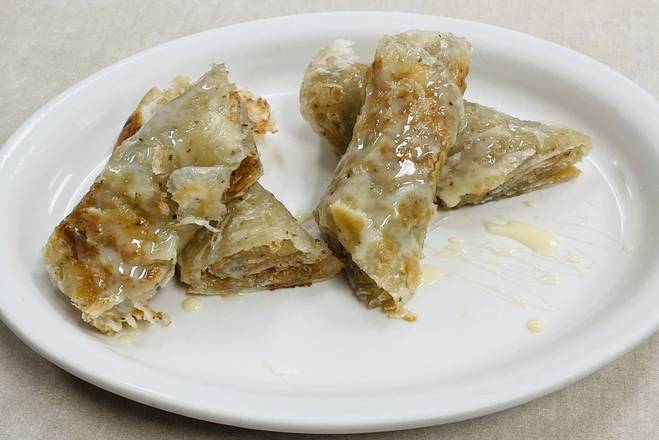 Order Sweet Roti food online from Thong's Authentic Thai Restaurant store, Green Bay on bringmethat.com