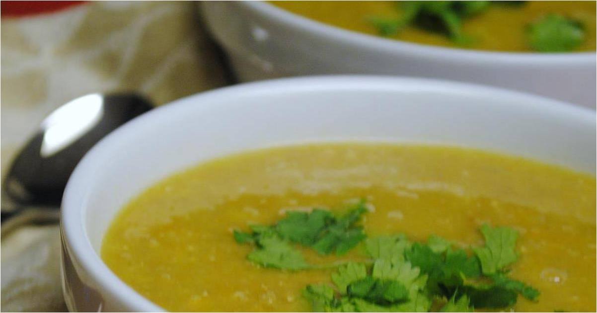 Order Lentil Soup food online from Mezza Grill store, Chicago on bringmethat.com
