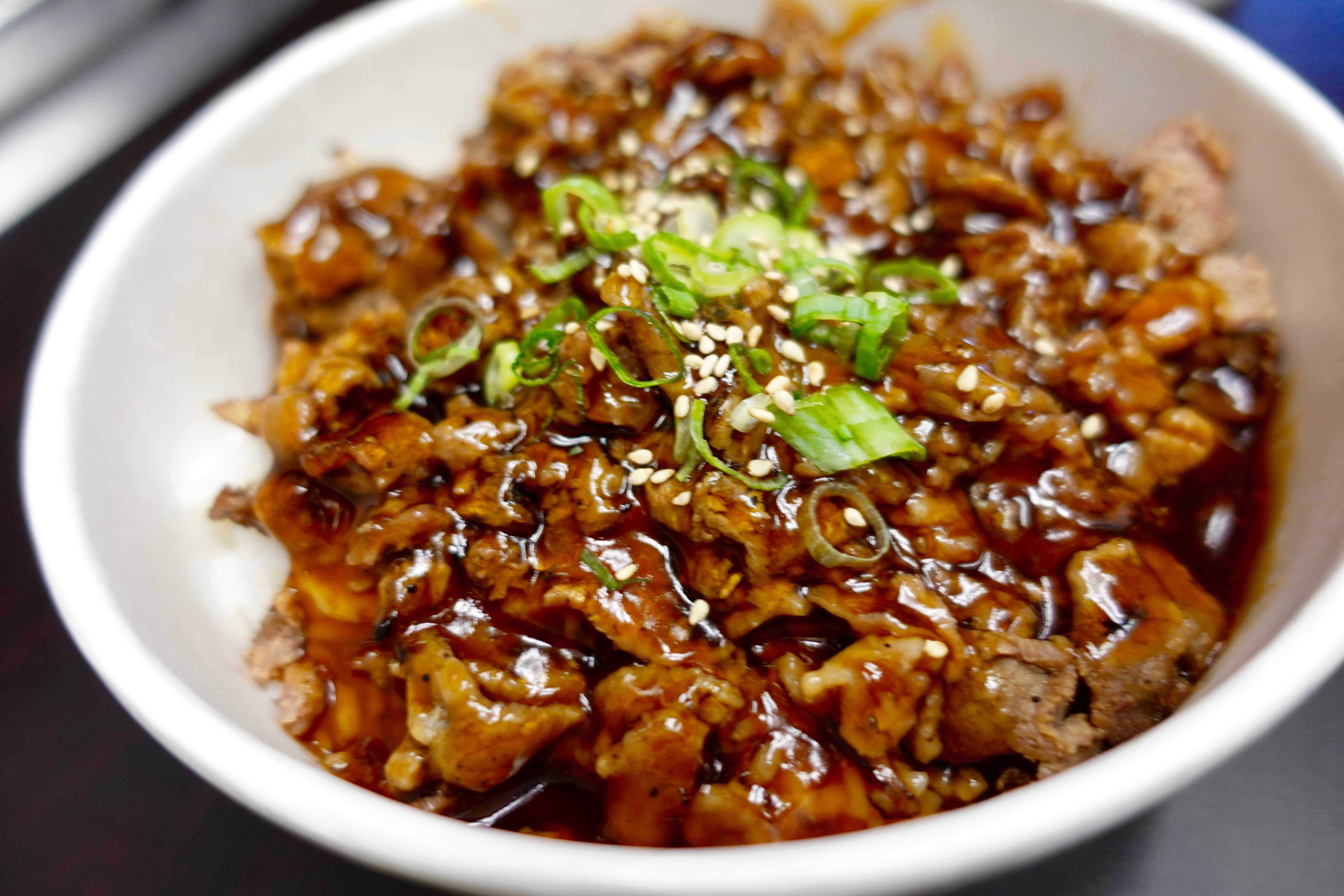 Order beef bowl food online from Sushi Q store, Los Angeles on bringmethat.com