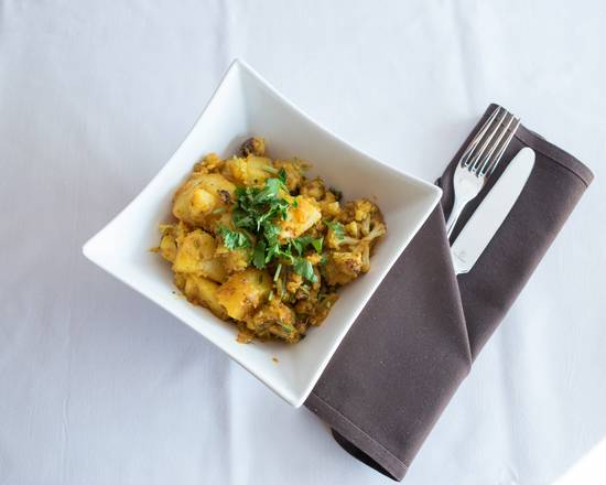 Order Aloo Ghobi food online from Pind Indian Cuisine store, Grand Rapids on bringmethat.com