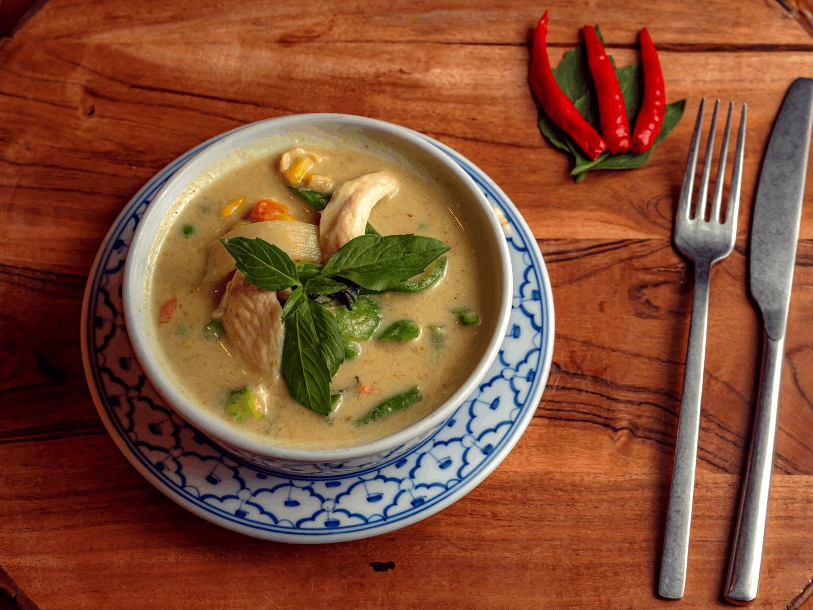 Order 37.Green Curry food online from Simply Thai Bistro store, Wheaton on bringmethat.com