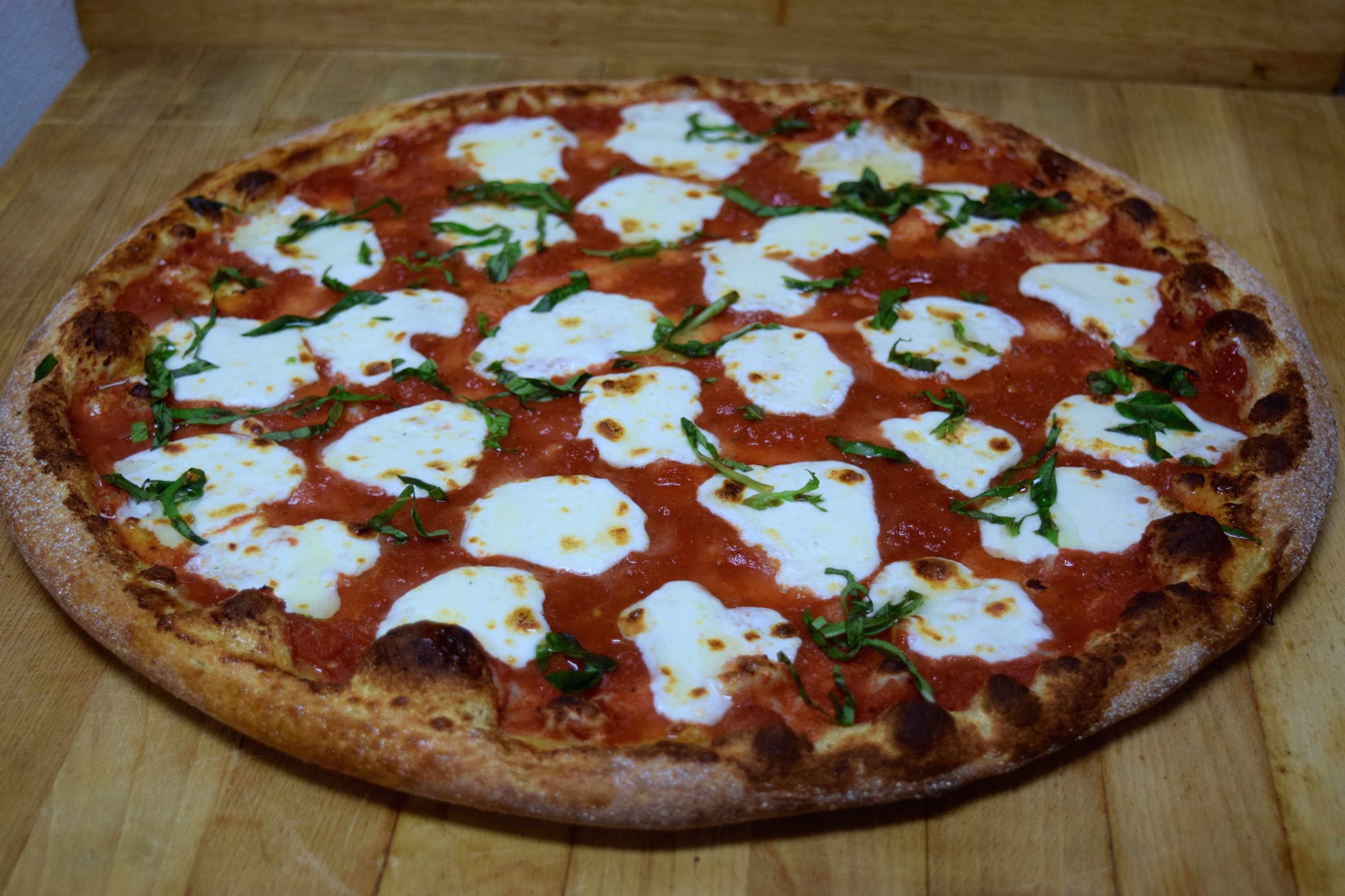 Order Margherita Pizza food online from Cuzino Pizza & Pasta store, Bear on bringmethat.com