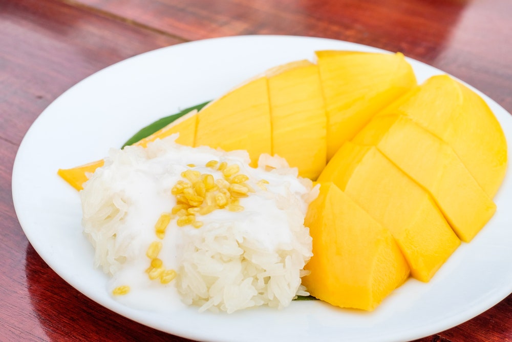 Order Mango Fruit w/ Coconut Sticky Rice food online from Circles store, Philadelphia on bringmethat.com