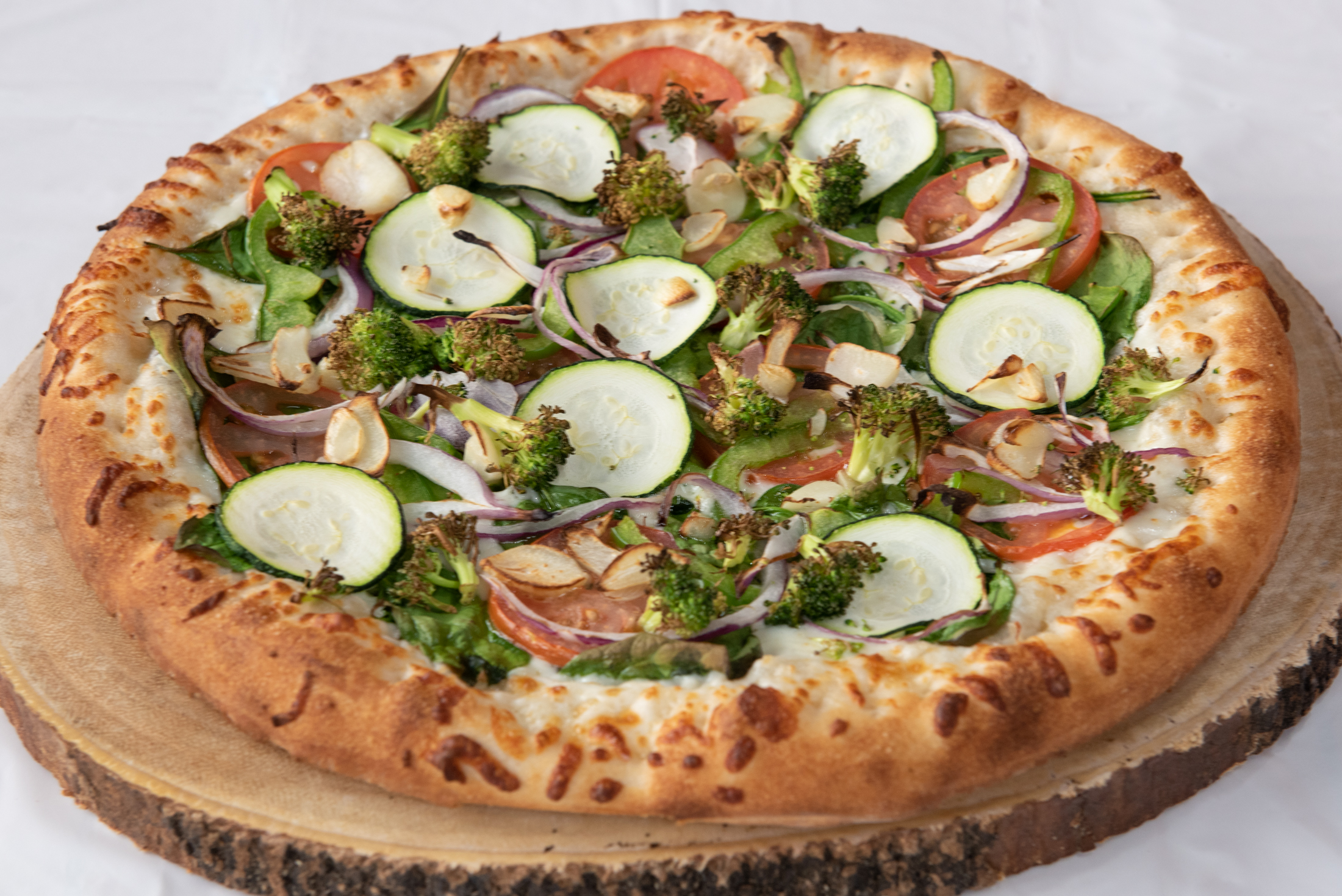 Order California Veggie Pizza food online from Roma Pizza & Pasta store, Nashville on bringmethat.com