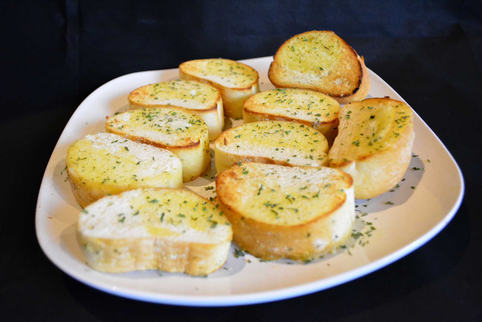 Order GARLIC BREAD food online from Stuft Pizza store, Milpitas on bringmethat.com