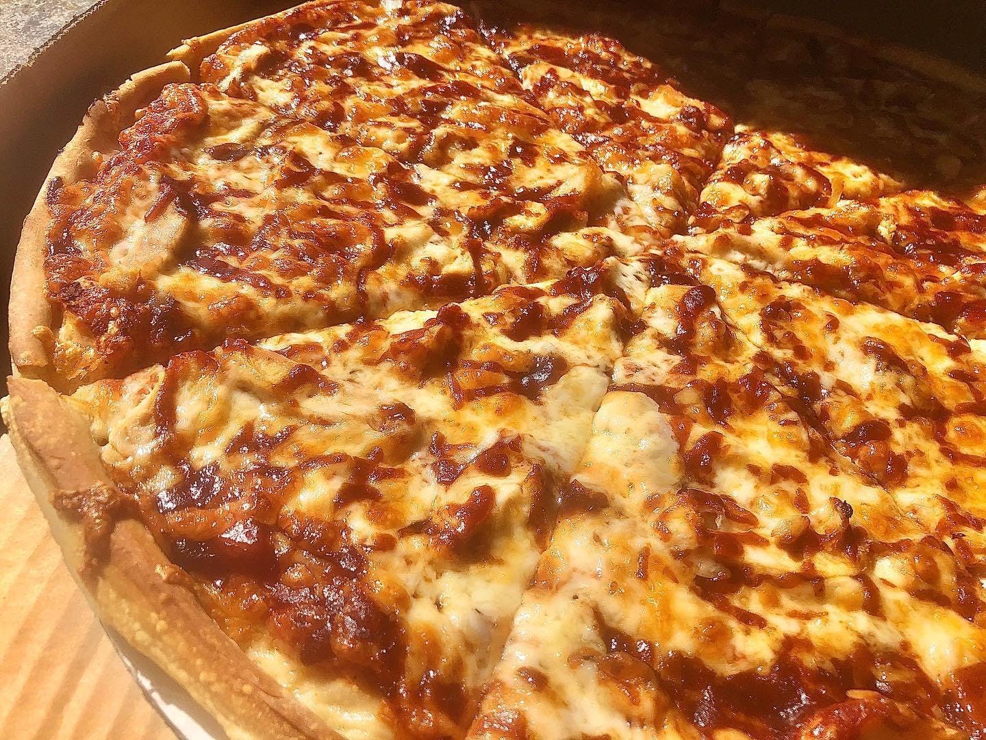 Order BBQ Chicken Pizza - Small food online from Kelley Square Pizza store, Worcester on bringmethat.com