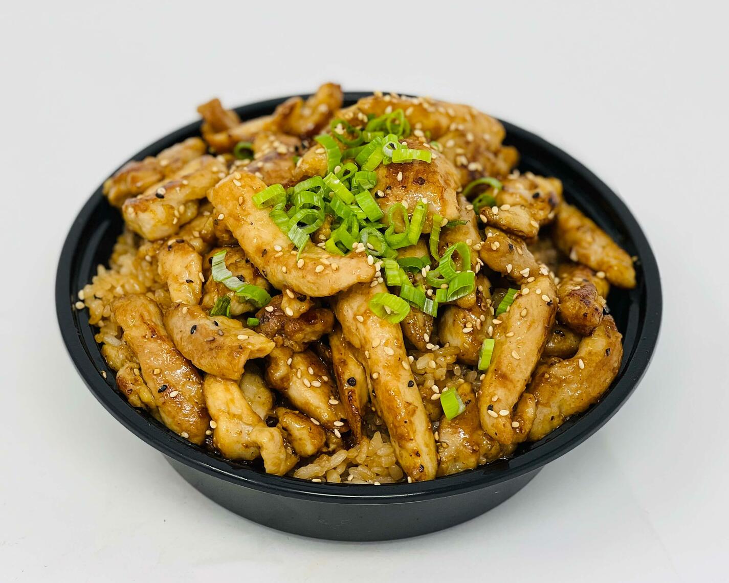Order Chicken Fried Rice food online from Mad Fish Sushi & Hibachi Grill store, Summerville on bringmethat.com