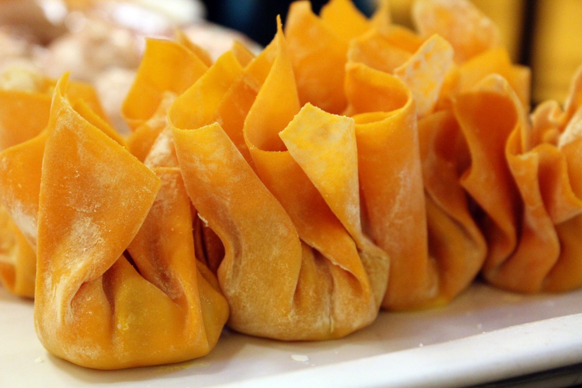 Order 5. Crab Rangoon food online from Royal Buffet Sushi Grill store, Youngstown on bringmethat.com