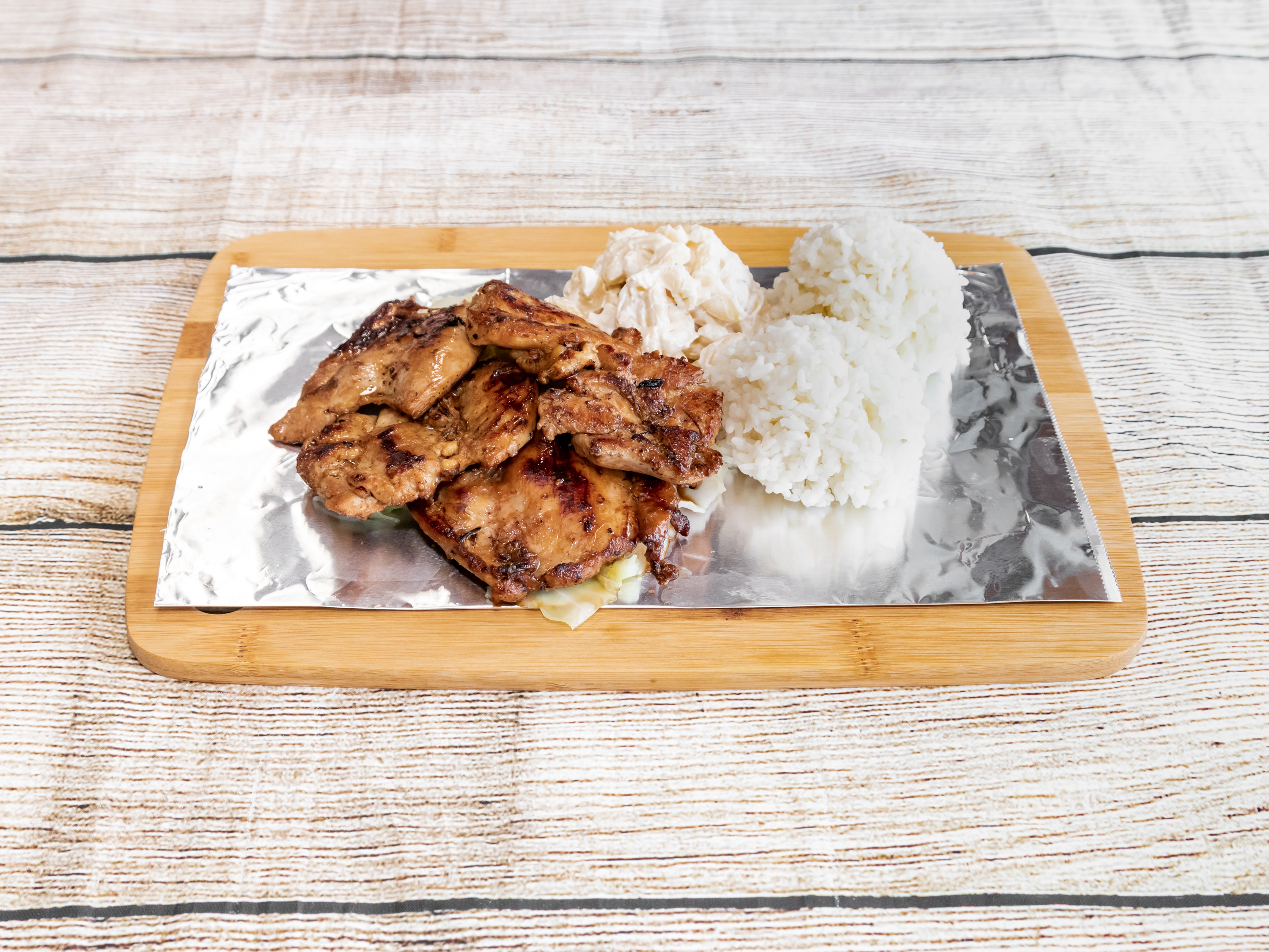 Order Hawaiian BBQ Chicken Plate food online from Aloha Hawaiian Barbecue store, Dallas on bringmethat.com