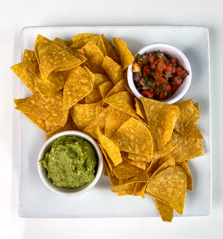 Order Chips & Guac food online from Venti's South store, Salem on bringmethat.com