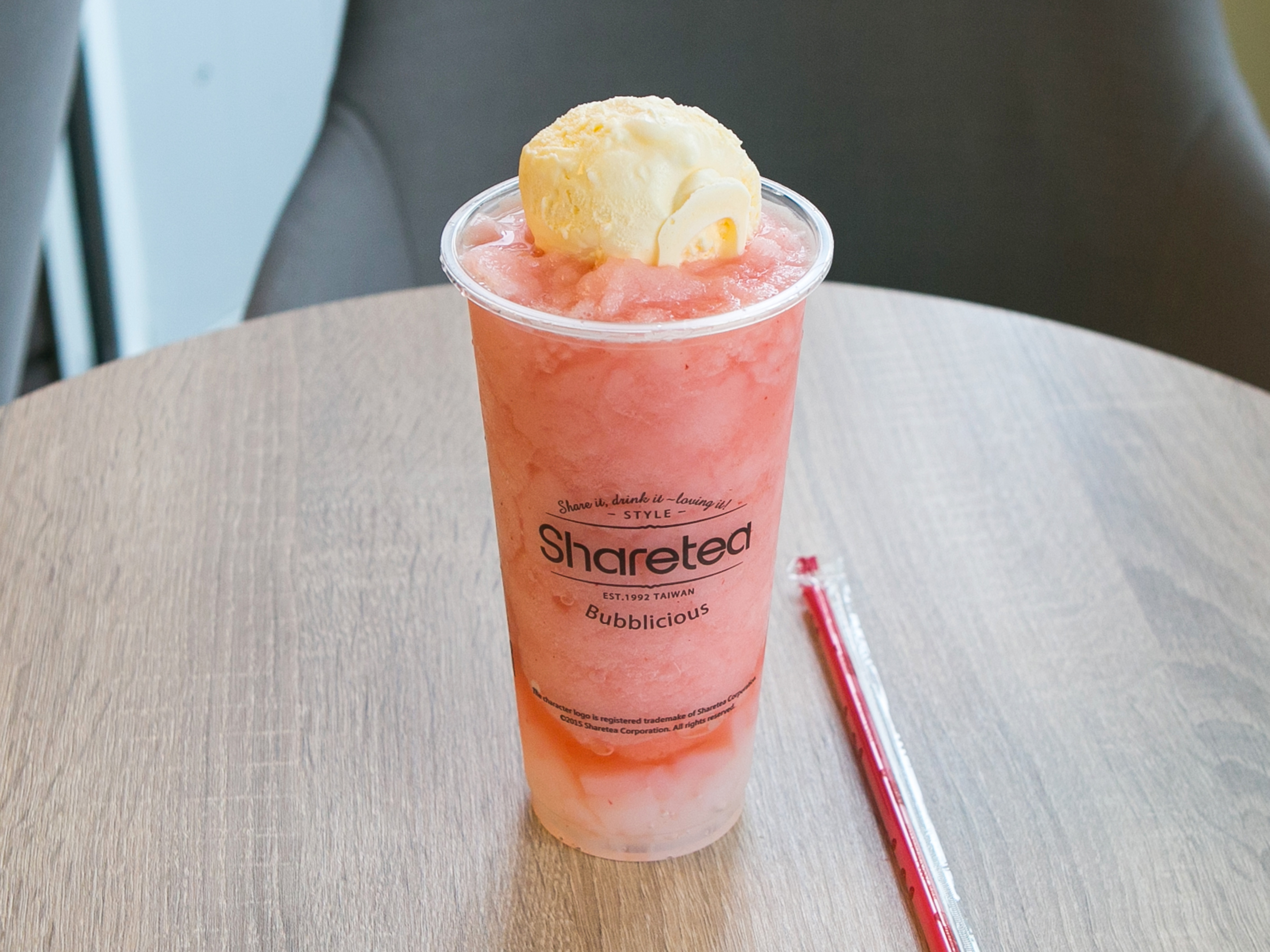 Order Strawberry Ice Blended with Lychee Jelly and Ice Cream food online from Sharetea store, Arcadia on bringmethat.com