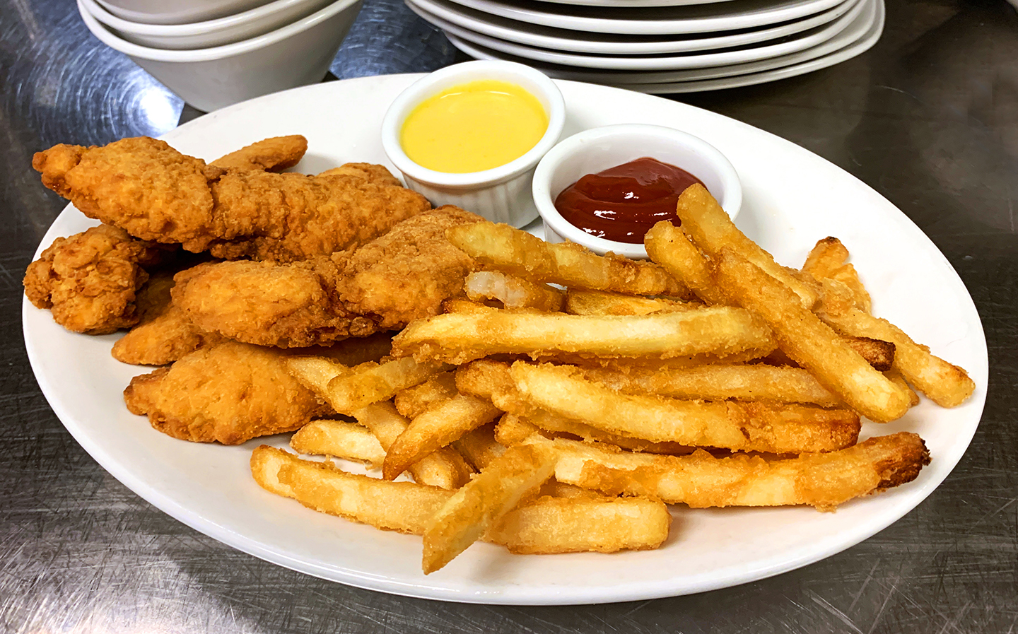 Order Chicken Strips Platter food online from The Over/Under Bar & Grill store, Saint Louis on bringmethat.com