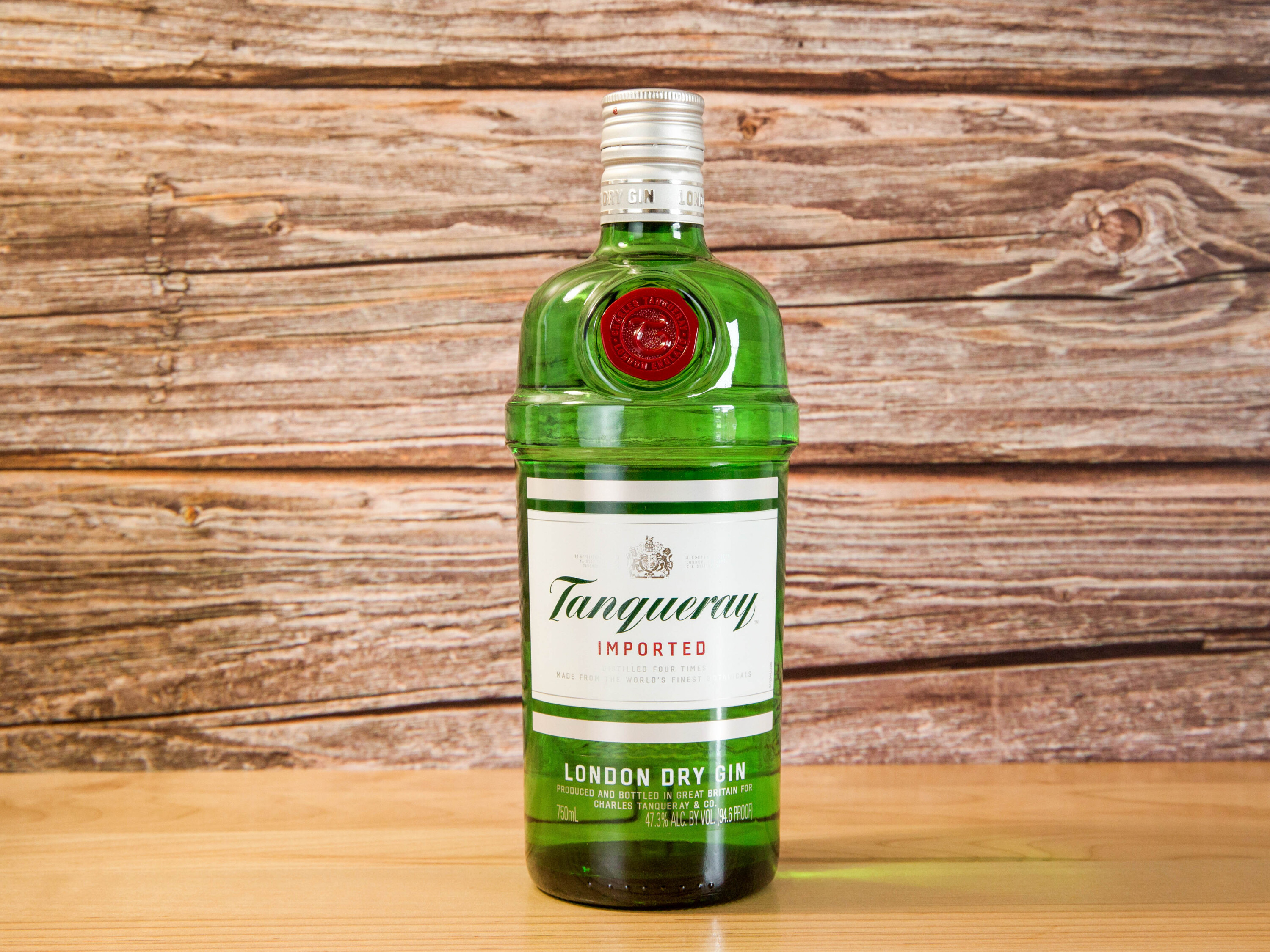 Order Tanqueray London Dry Gin  food online from Taipei Fine Wine & Liquor 台北酒莊 store, NY on bringmethat.com