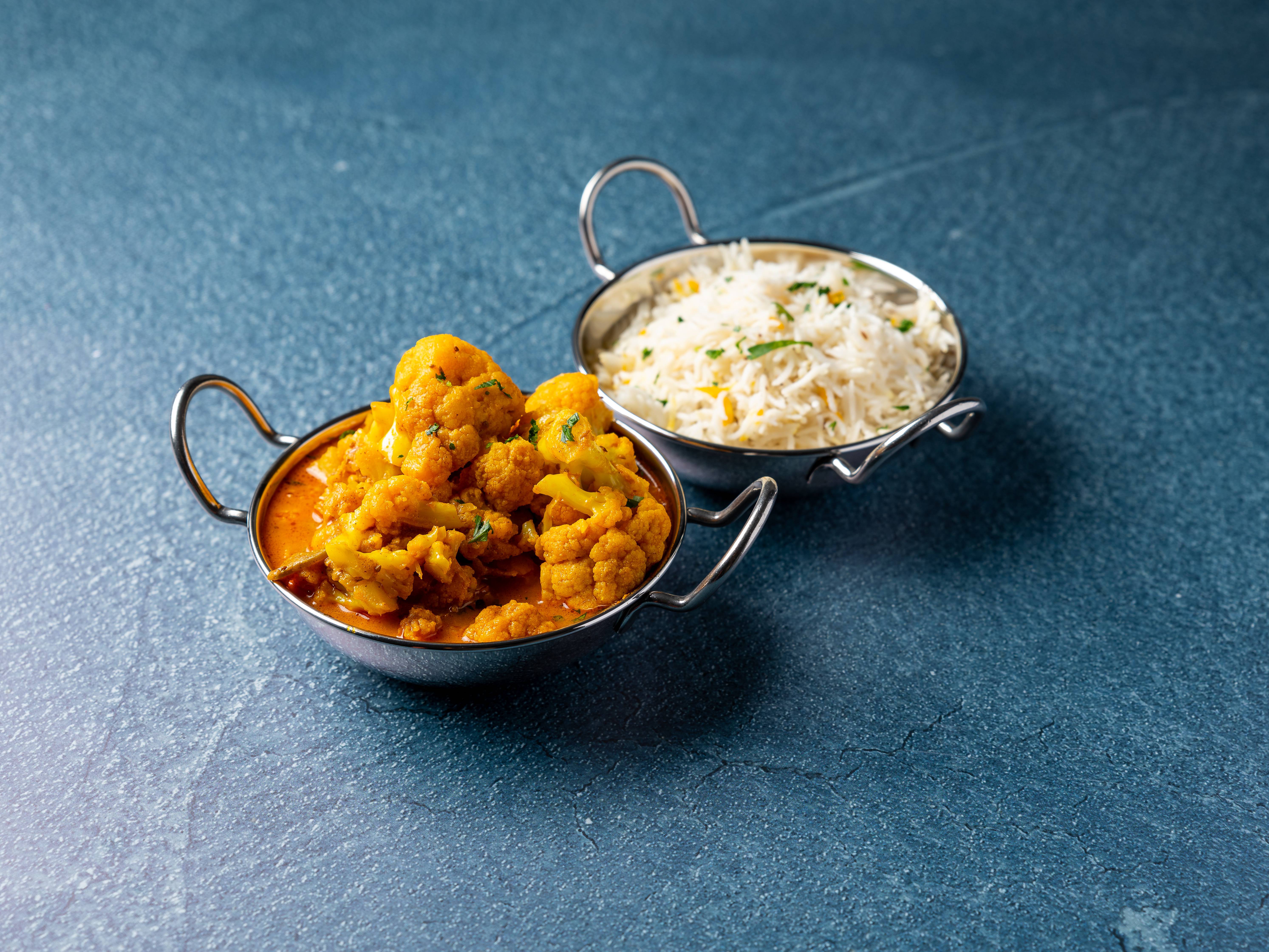 Order Aloo Gobhi  food online from Gaylord Fine Indian Cuisine store, Chicago on bringmethat.com