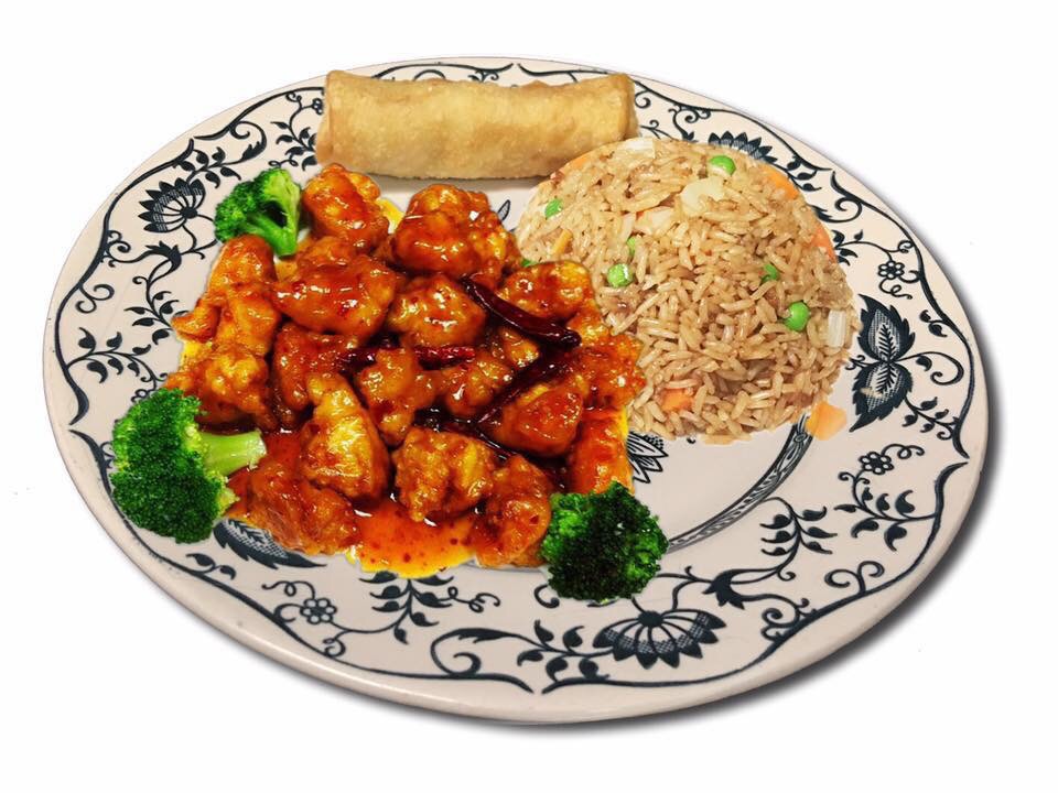 Order C17. General Tso's Chicken Dinner Combination Platter food online from Panda Garden store, Bettendorf on bringmethat.com