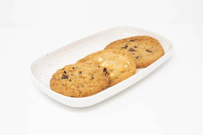 Order Cookie Trio food online from Cinepolis store, Tomball on bringmethat.com