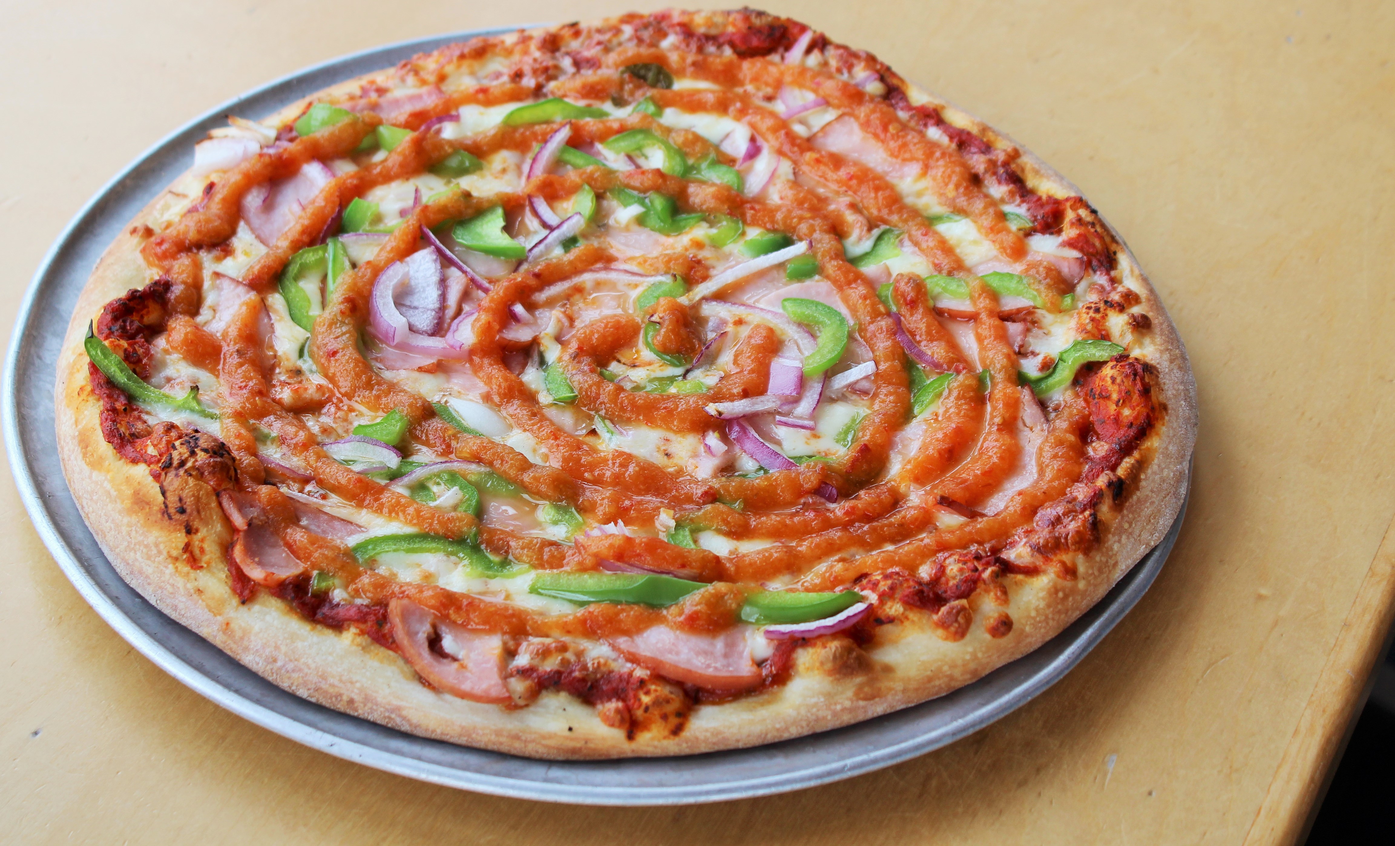 Order Hot-Wa-Ii Pizza food online from The Roman Candle Pizzeria store, Middleton on bringmethat.com
