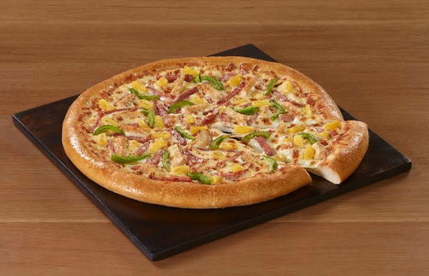 Order Hawaiian Chicken Pizza food online from Pizza Hut store, West Springfield on bringmethat.com