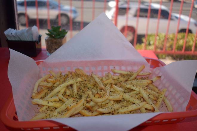 Order Garlic Seasoned Fries food online from Chicago Pizza Kitchen store, Albuquerque on bringmethat.com
