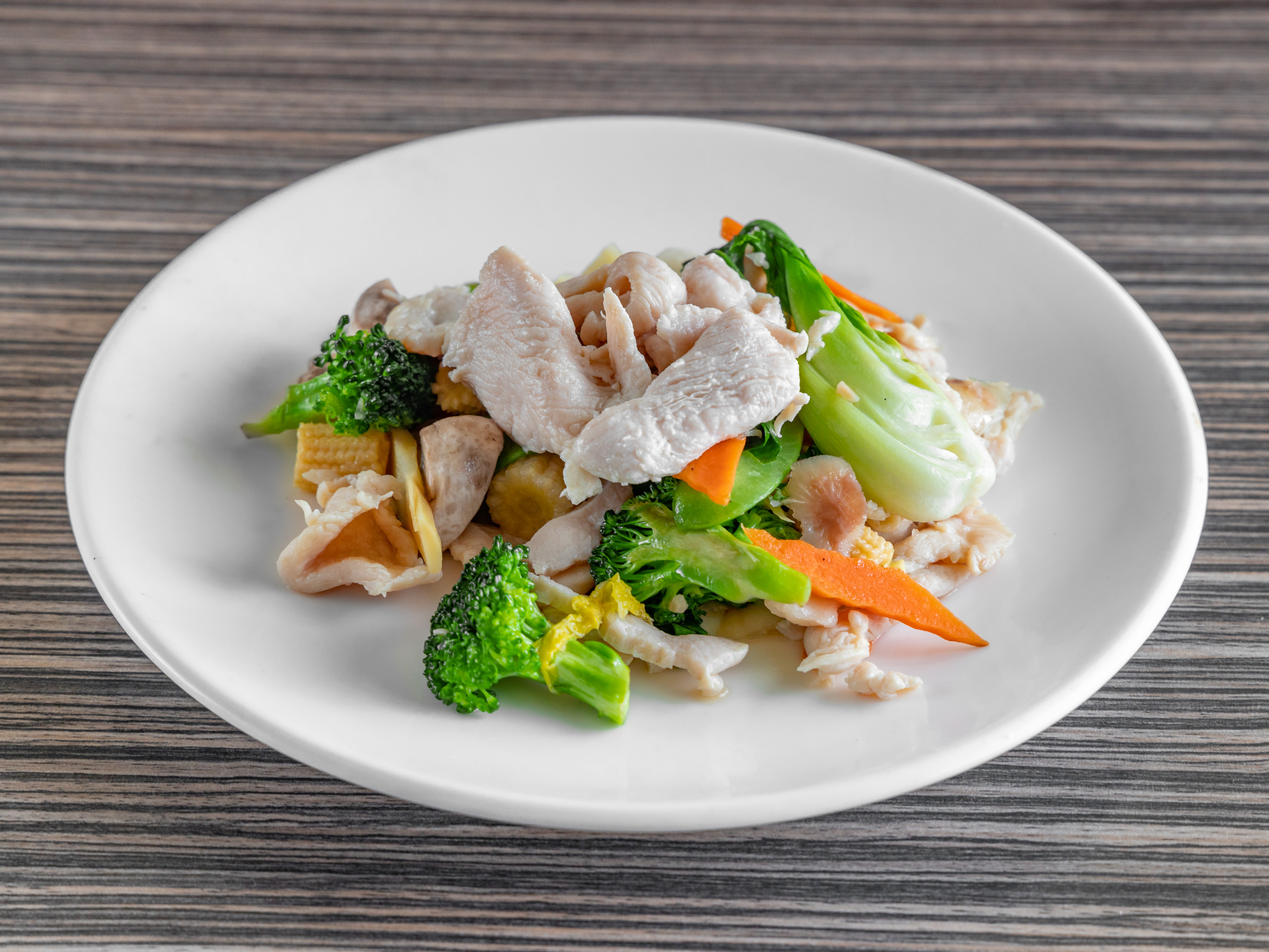 Order Steamed Chicken with Vegetables food online from Twin dragon Chinese restaurant store, Los Angeles on bringmethat.com
