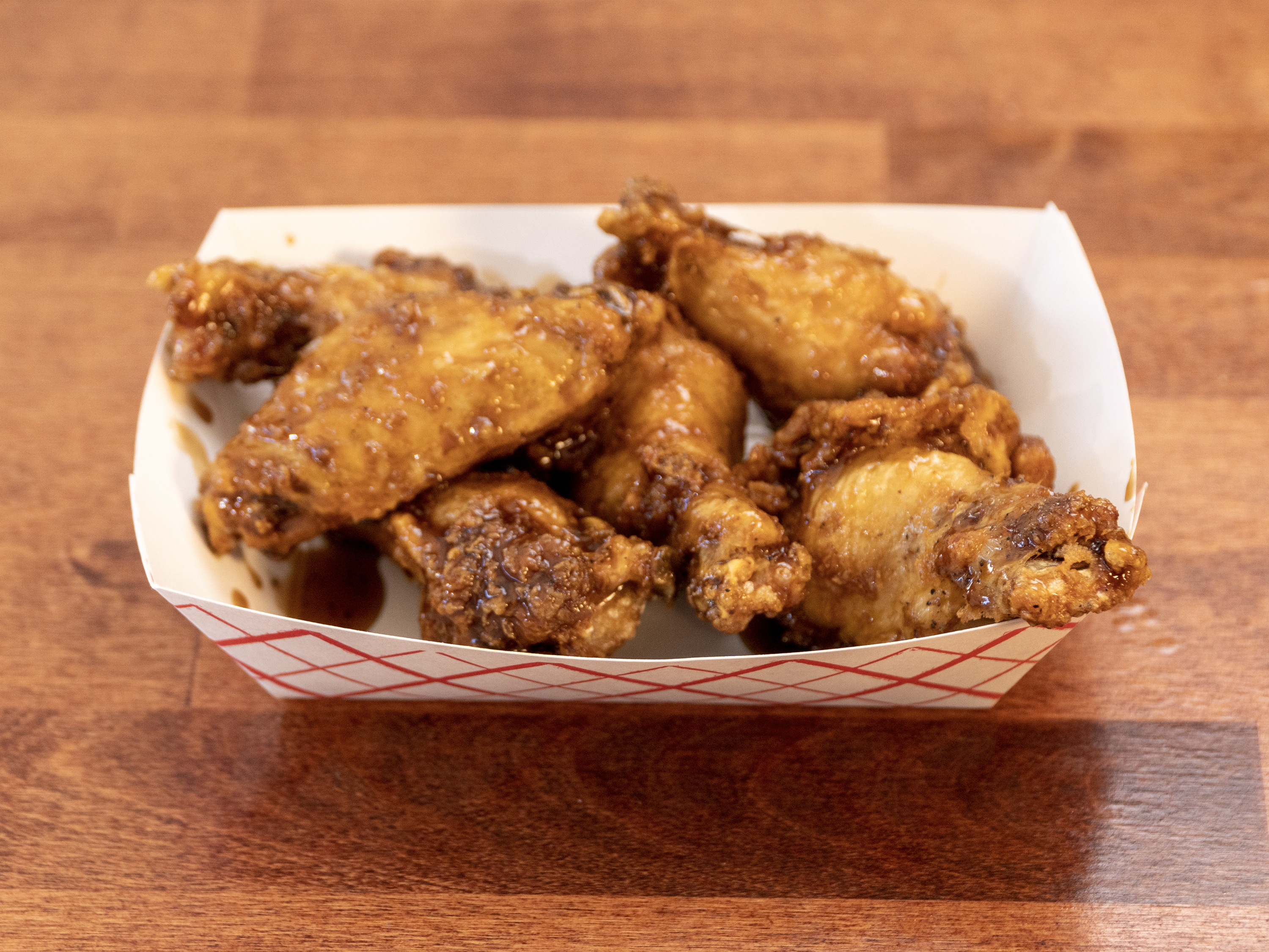 Order That Lemon Pepper Wet Wings food online from Lord of the Wings store, Chicago on bringmethat.com