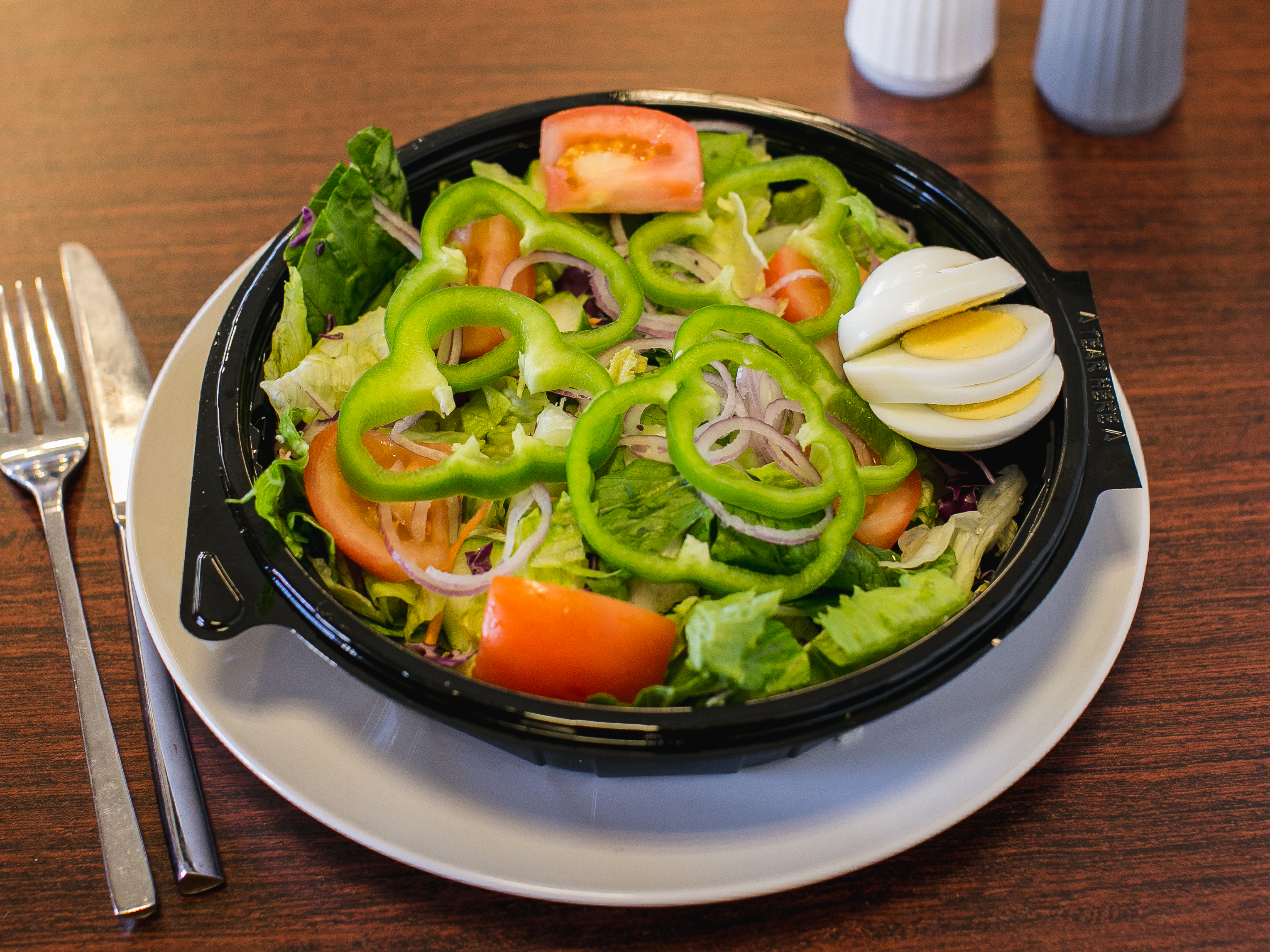 Order Garden Salad food online from Middletown Pizza and Grill store, Media on bringmethat.com
