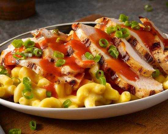 Order Buffalo Chicken Mac Stack food online from Dickey'S Barbecue Pit store, Las Vegas on bringmethat.com