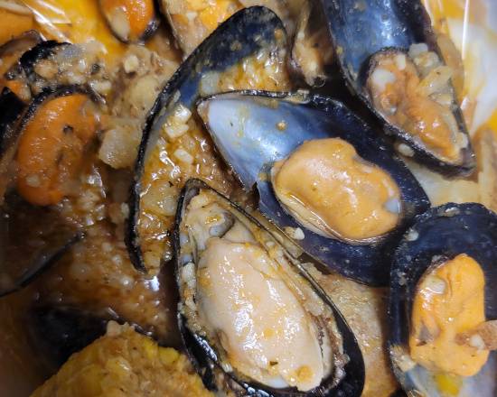 Order Cajun Mussels food online from China King O'Fallon store, O'Fallon on bringmethat.com