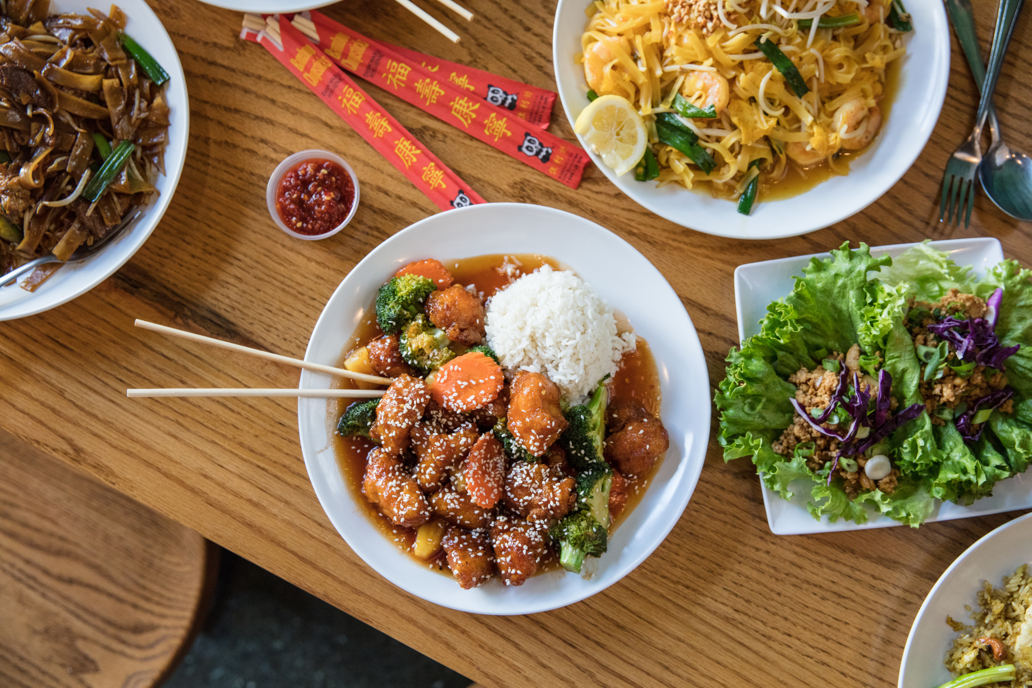 Order Sesame Chicken Plate food online from Go! Sy Thai store, Detroit on bringmethat.com