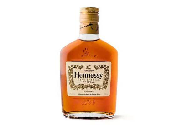 Order Hennessy VS, 200mL cognac (40.0% ABV) food online from Central Liquor Market store, Los Angeles on bringmethat.com