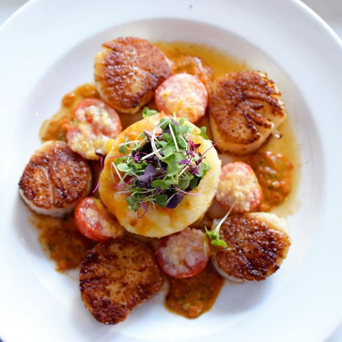 Order Roasted Sea Scallops food online from Trattoria bianca store, New York on bringmethat.com