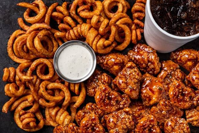 Order 22  Boneless Wings Combo food online from Chili'S Grill &Amp; Bar store, New Iberia on bringmethat.com